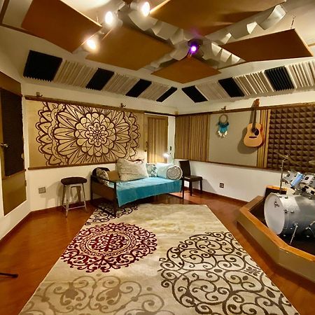 فيلا Oasis With Pool And Music Studio By Benvenu لوس أنجلوس المظهر الخارجي الصورة